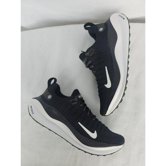 6.5 WOMEN'S NIKE REACTX INFINITY RUN FLYKNIT 4 DR2670-001 BLACK WHITE RUNNING - Picture 1 of 7